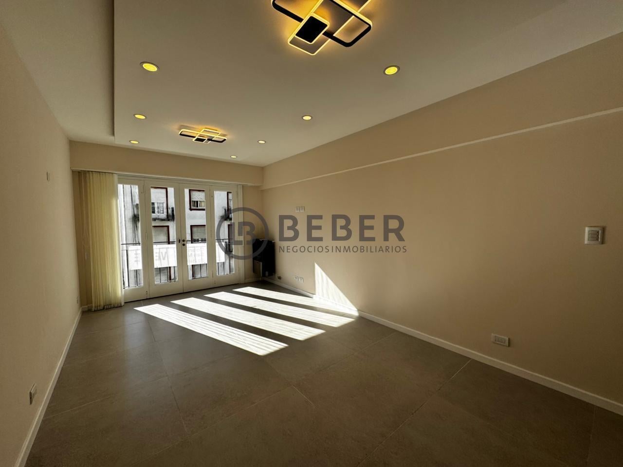 Venta departamento 3 ambientes con dependencia , Centro Mar del Plata
