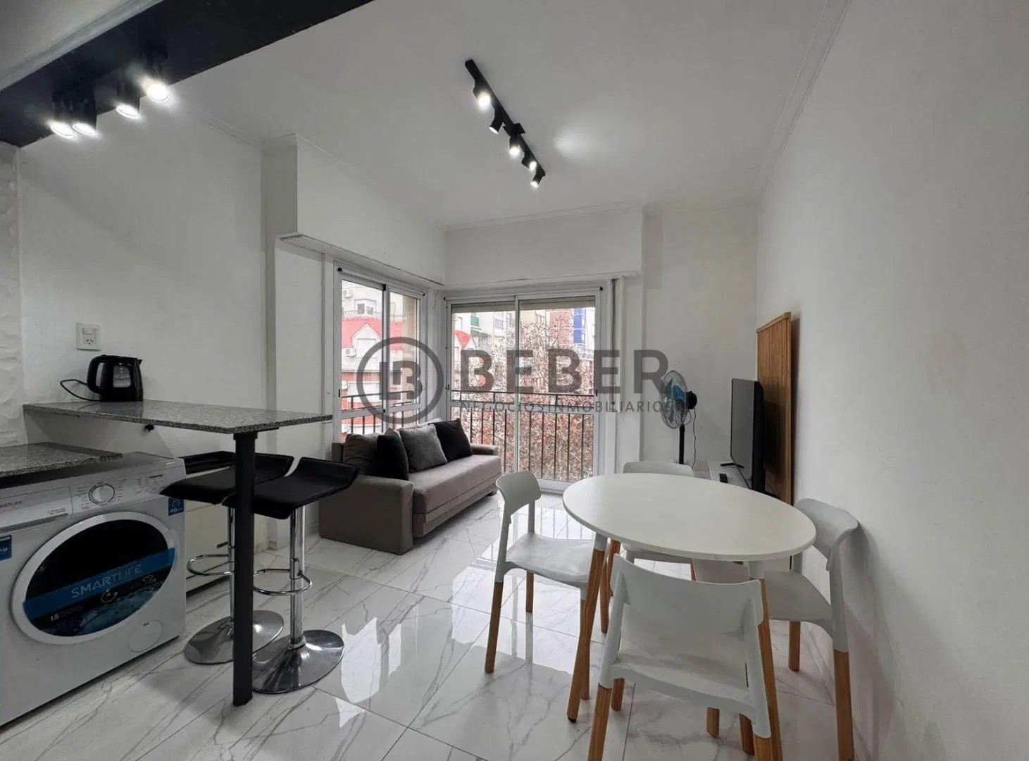 Venta Departamento 2 ambientes a la calle con balcón francés, zona Centro, Mar del Plata 8