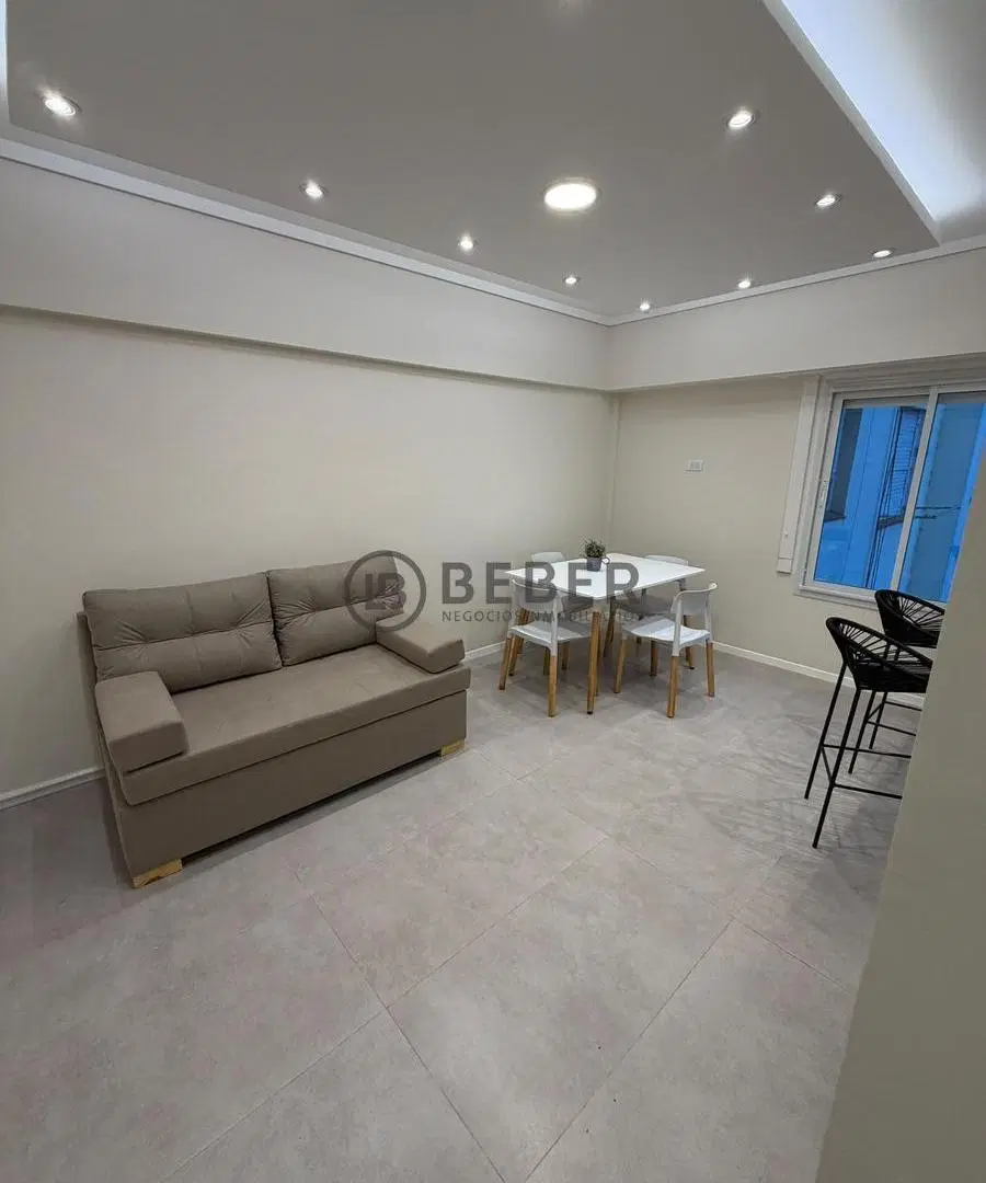 Venta Departamento 2 ambientes reciclado lateral muy luminoso, Zona Aldrey, Mar del Plata 3