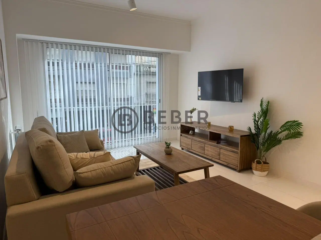 Venta departamento 3 ambientes a la calle con balcón, Plaza Mitre, Mar del Plata 2