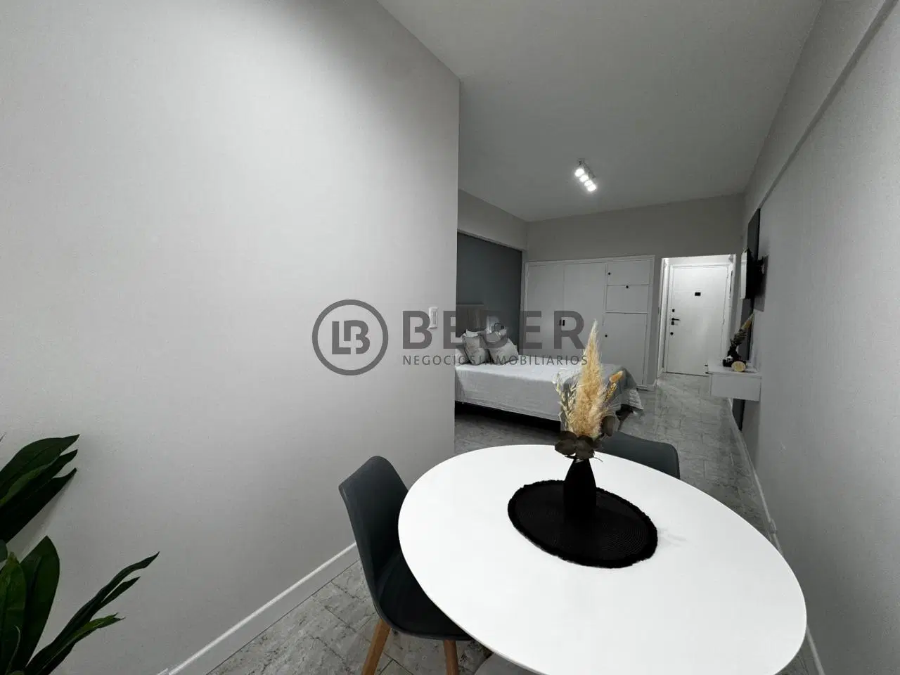 Venta ambiente al lateral, Centro 4