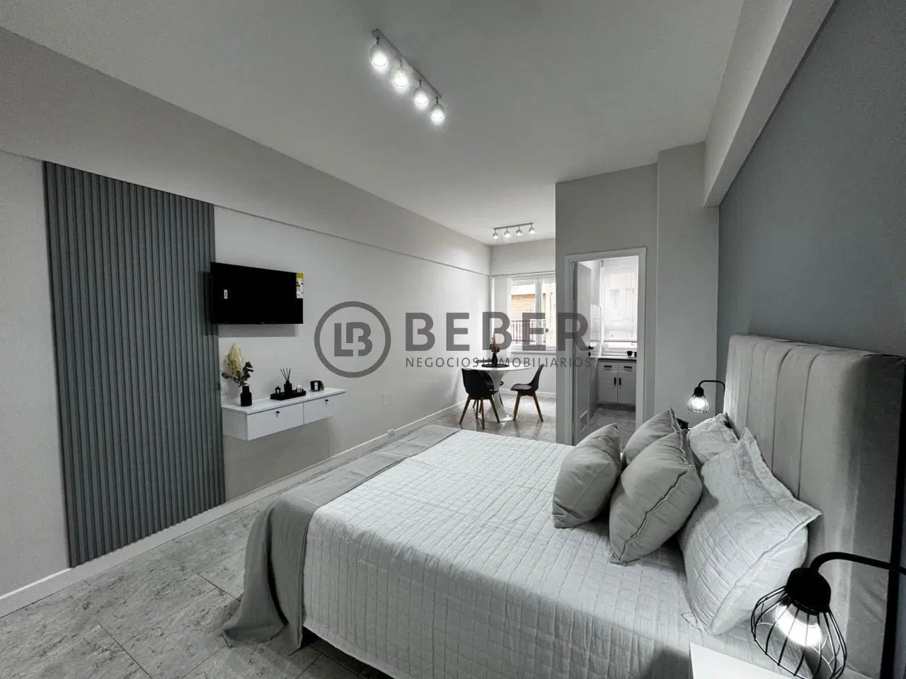 Venta ambiente al lateral, Centro 5