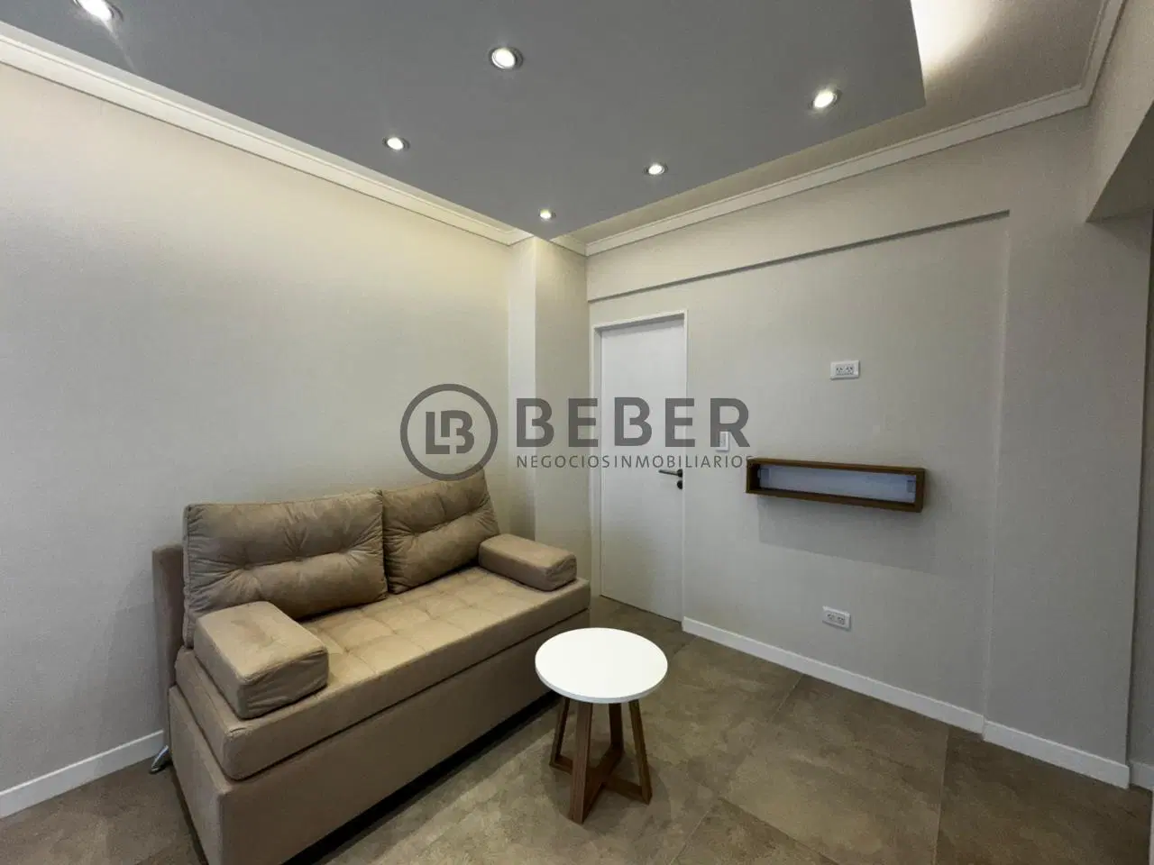 Departamento en venta de dos ambientes en Plaza Colon 4