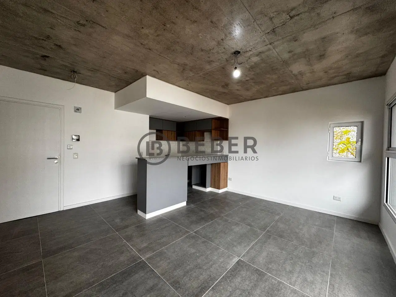 En venta dos ambientes con balcón a estrenar, La Perla 4