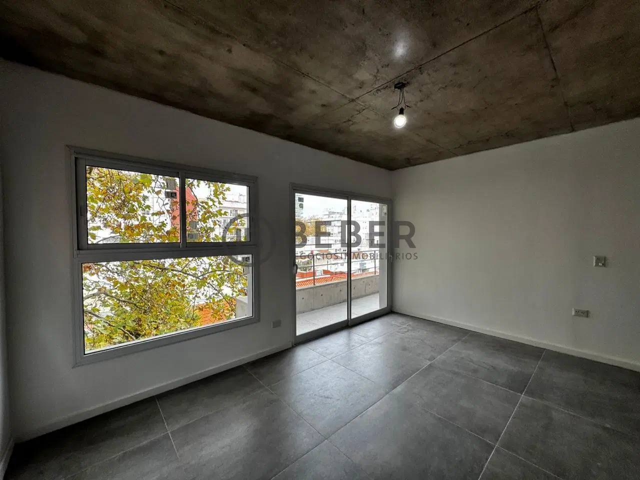 En venta dos ambientes con balcón a estrenar, La Perla 2