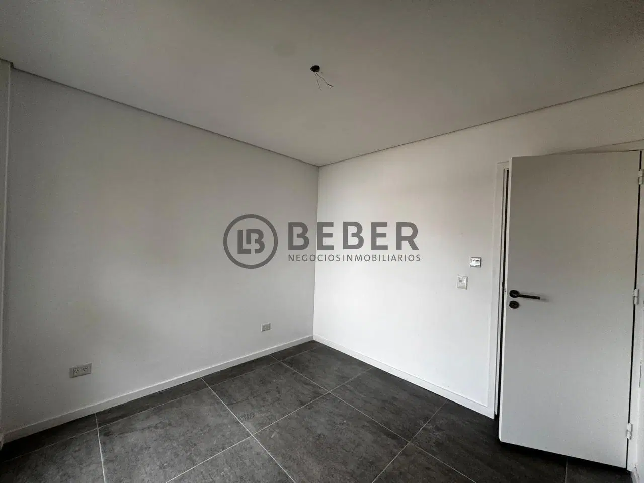 En venta dos ambientes con balcón a estrenar, La Perla 8
