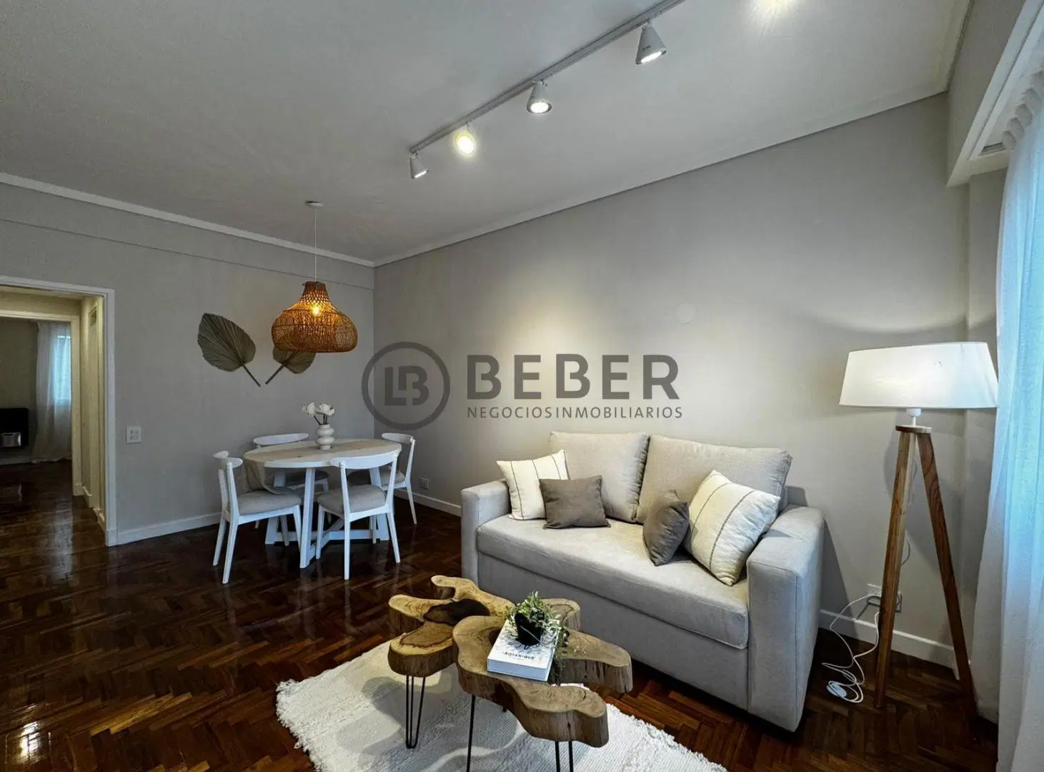 Departamento en venta de Dos Ambientes con dependencia Zona Centro 2