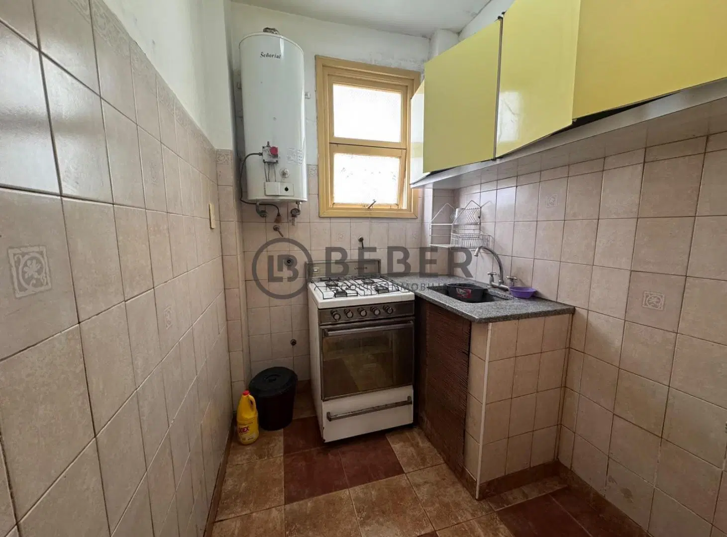 EN VENTA ambiente al contrafrente, La Perla 8
