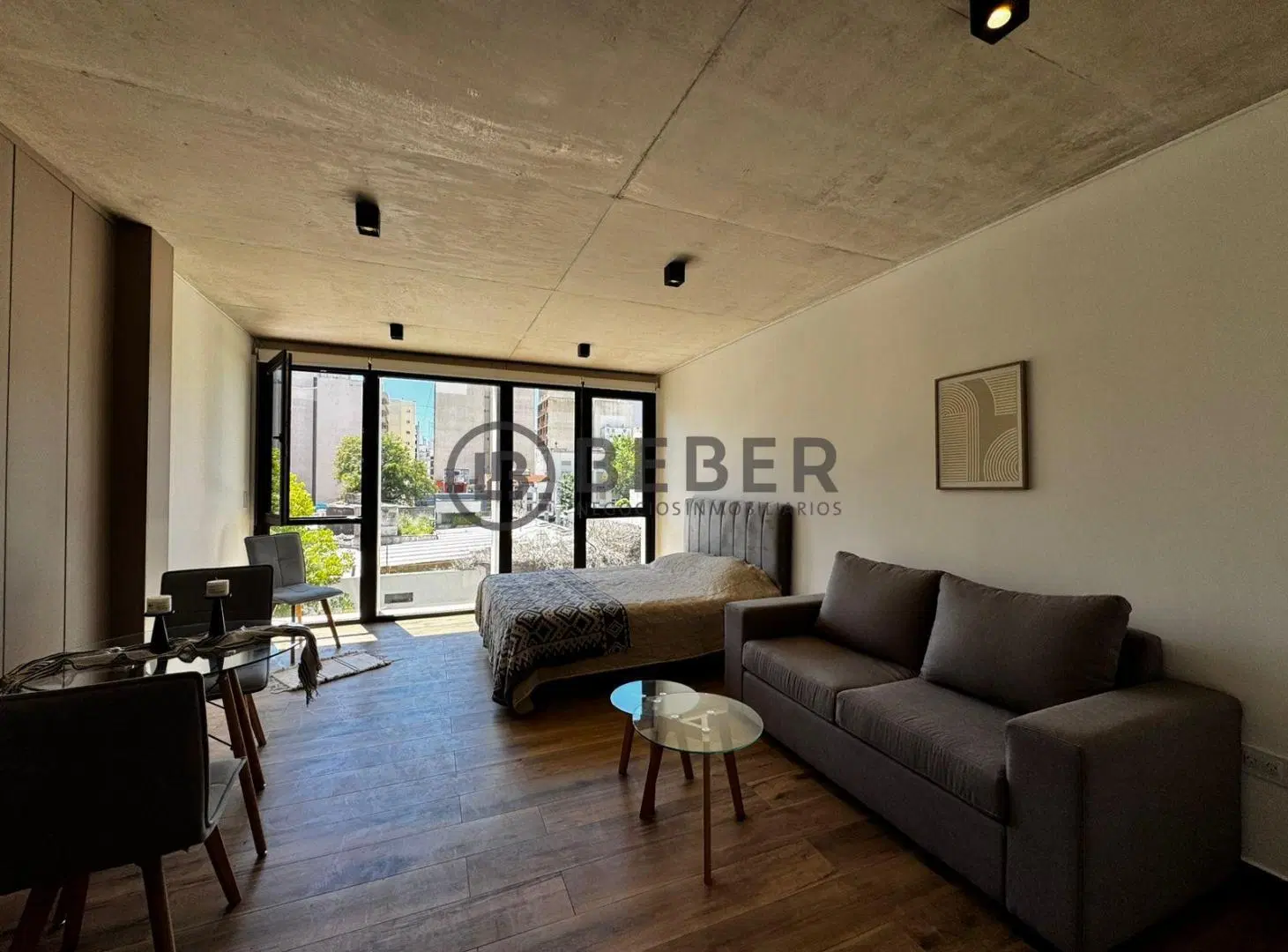 En venta ambiente al contrafrente a estrenar, Guemes 5