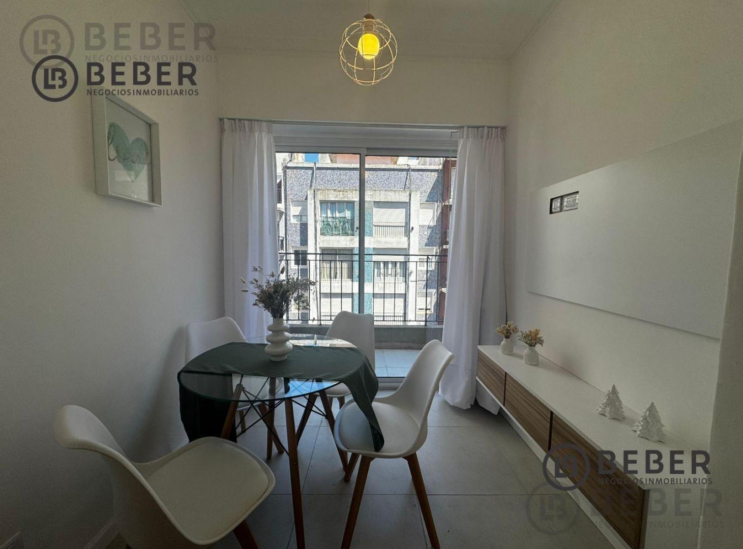 Foto de Venta departamento de 1 ambiente con balcon, reciclado, Centro Mar del Plata, imagen 2