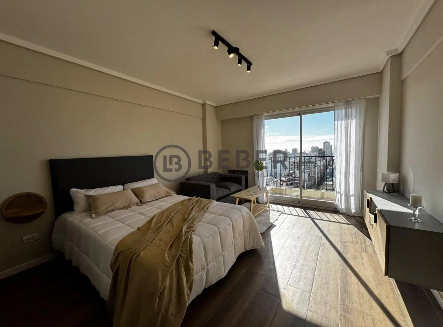 Departamento en Venta de Un Ambientes Plaza Colon con Balcon Saliente 1