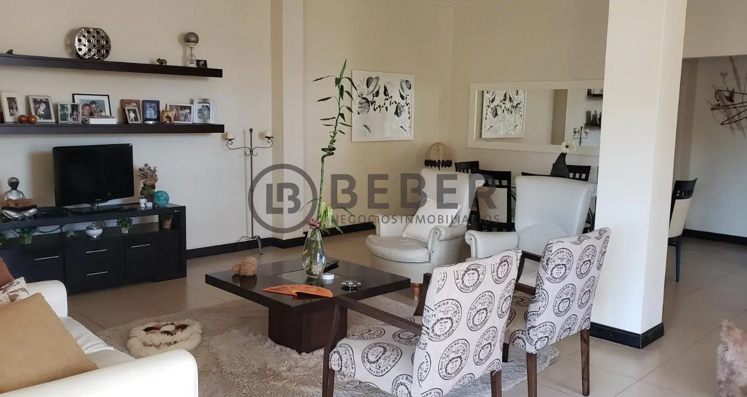 Departamento en Venta Cuatro Ambientes Zona La Perla 1