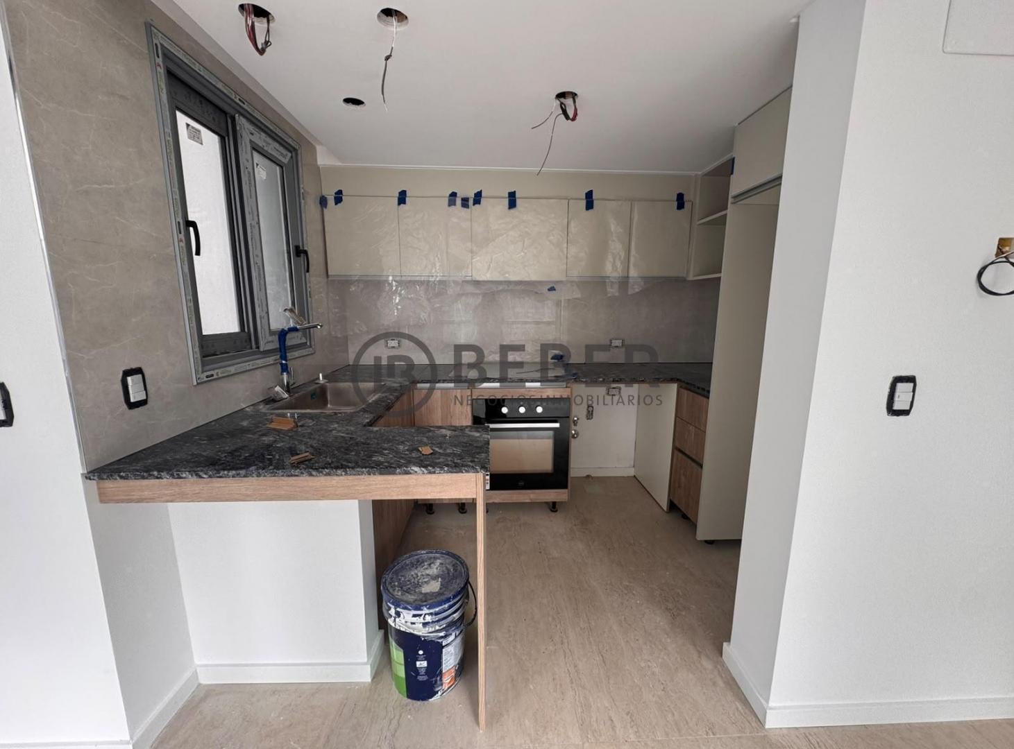 Foto de Semipiso en venta con balcón a estrenar La Perla, imagen 1