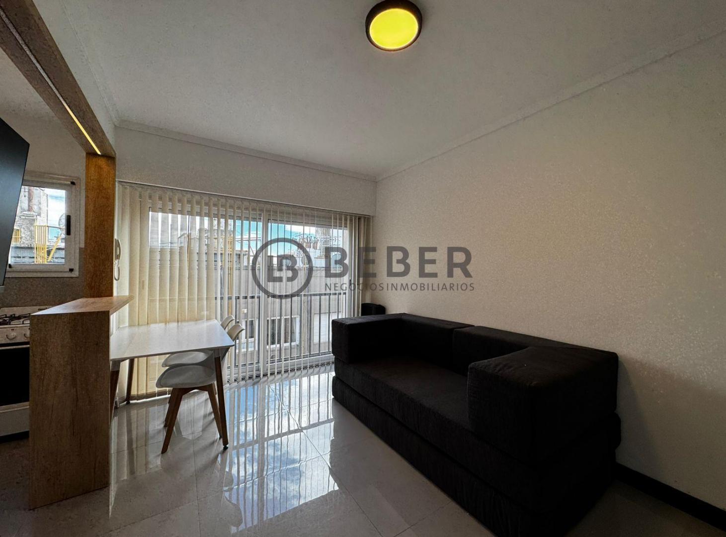 Foto de En venta ambiente al lateral, Plaza Colon, imagen 4