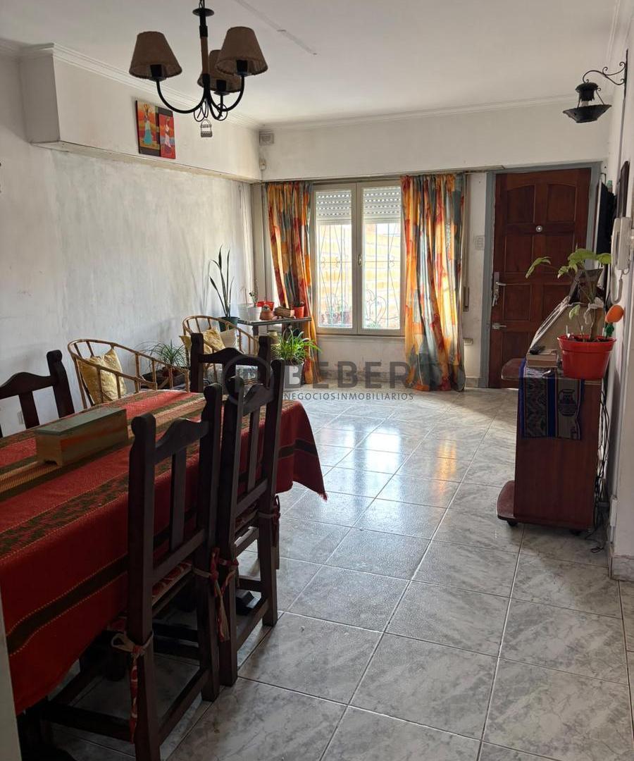 Foto de En venta PH de tres ambientes al frente, San Cayetano, imagen 4