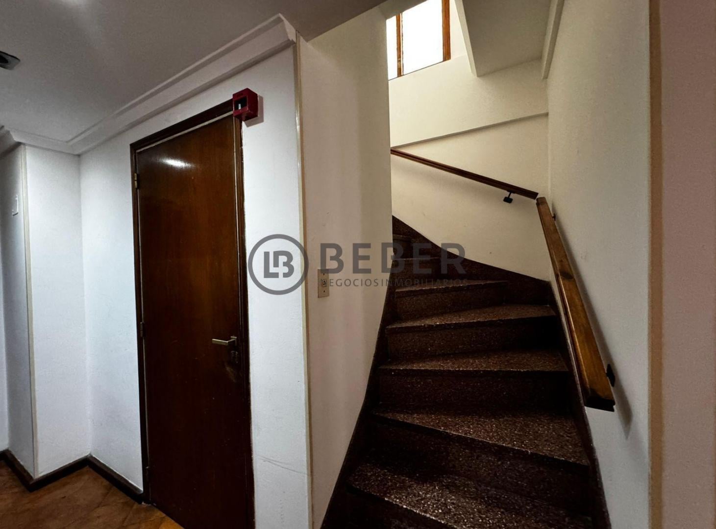 Foto de En venta dos ambientes al frente con balcon, Centro, imagen 2