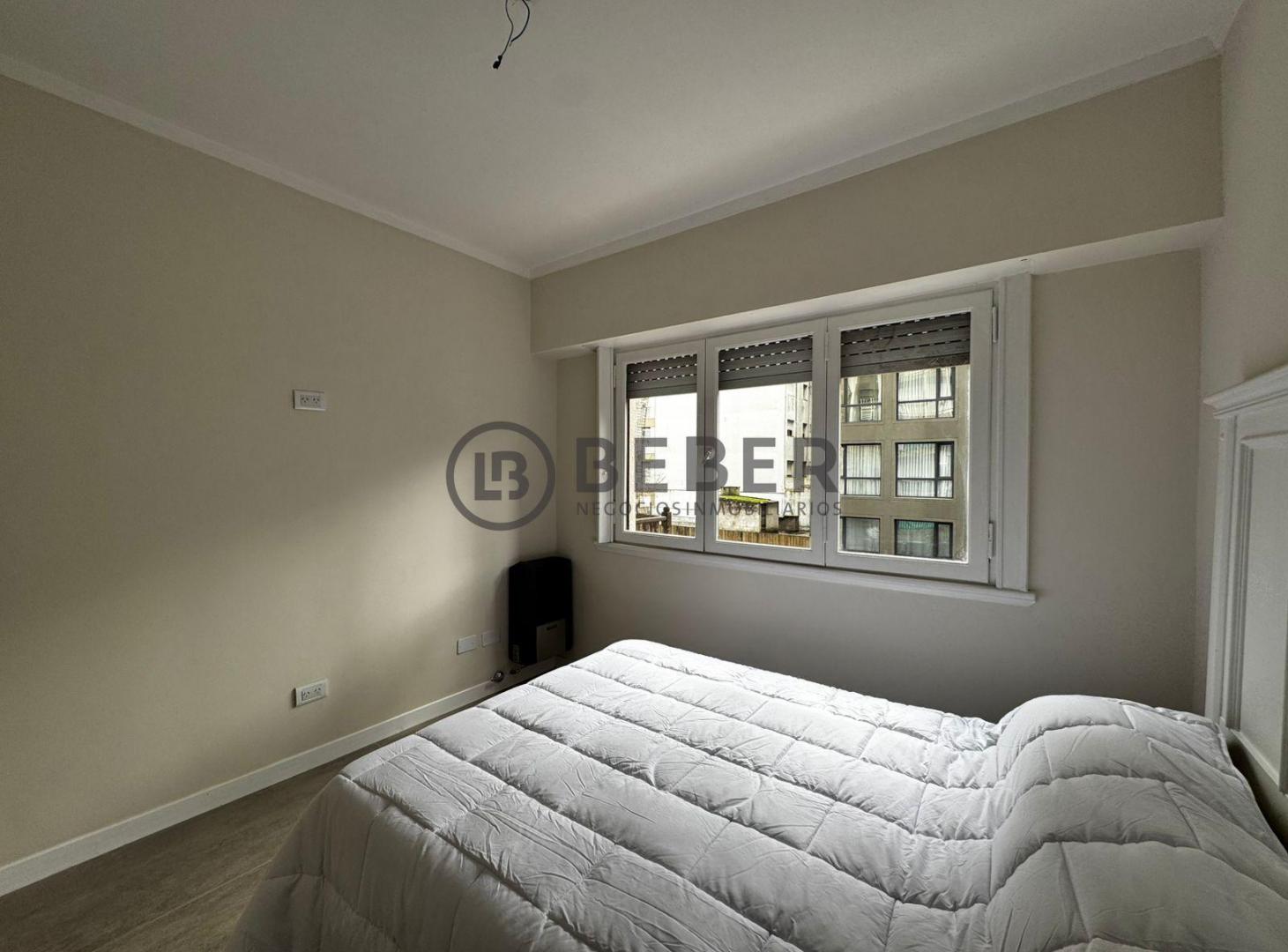 Foto de En venta dos ambientes al frente con balcon, Centro, imagen 5