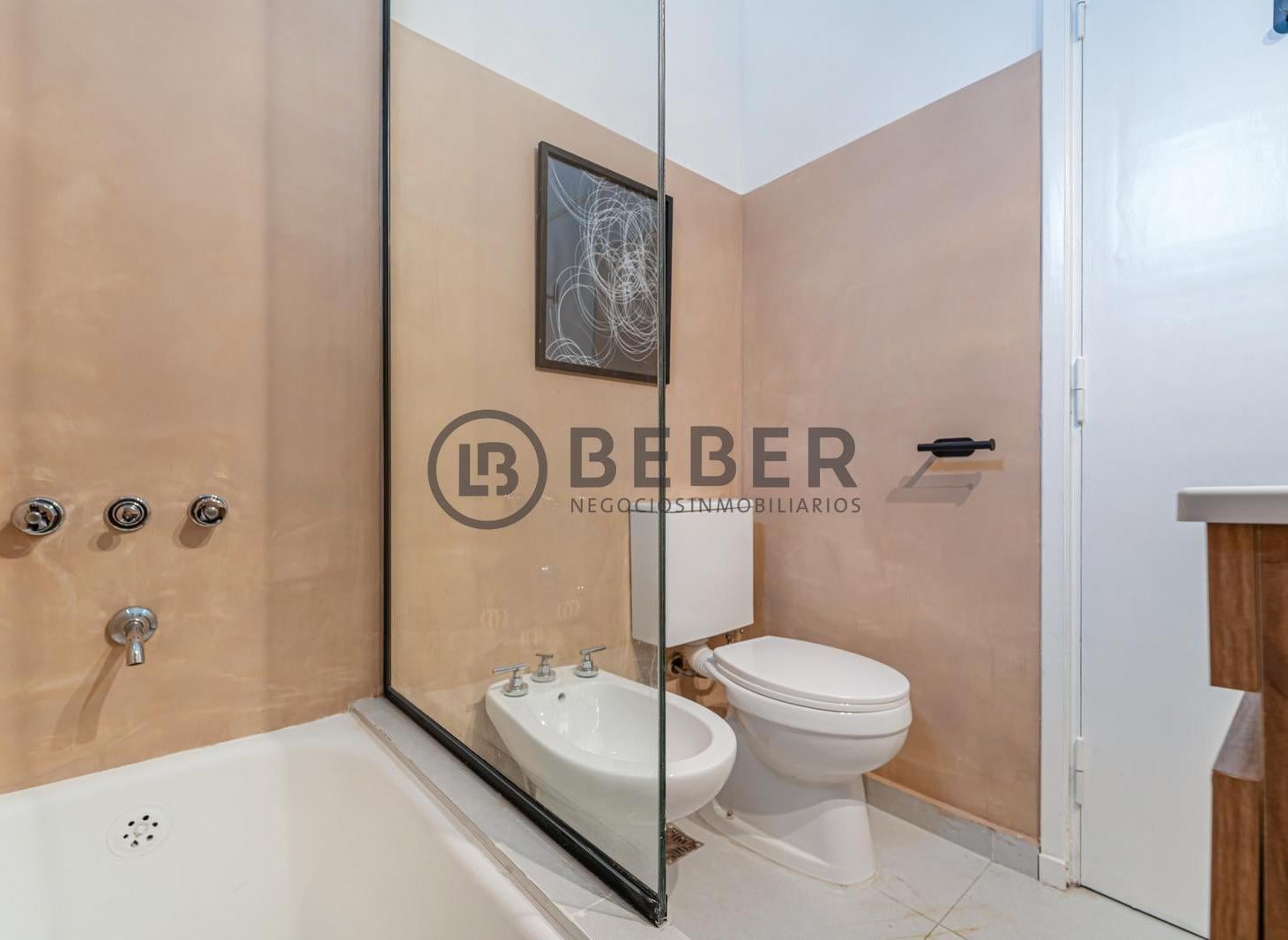 Foto de En venta dos ambientes al contrafrente con balcon, Centro, imagen 3