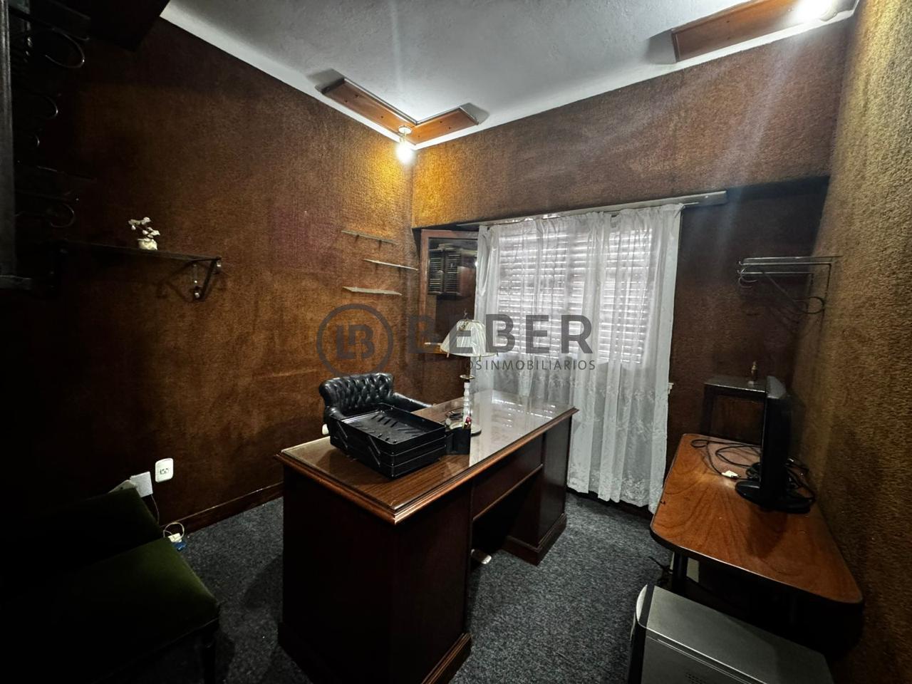 Foto de En venta casa de cinco ambientes, Chauvin, imagen 2