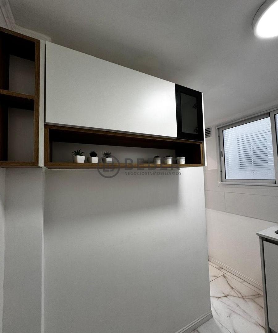 Foto de En venta departamento de 3 ambientes a la calle reciclado, Centro Mar, imagen 1