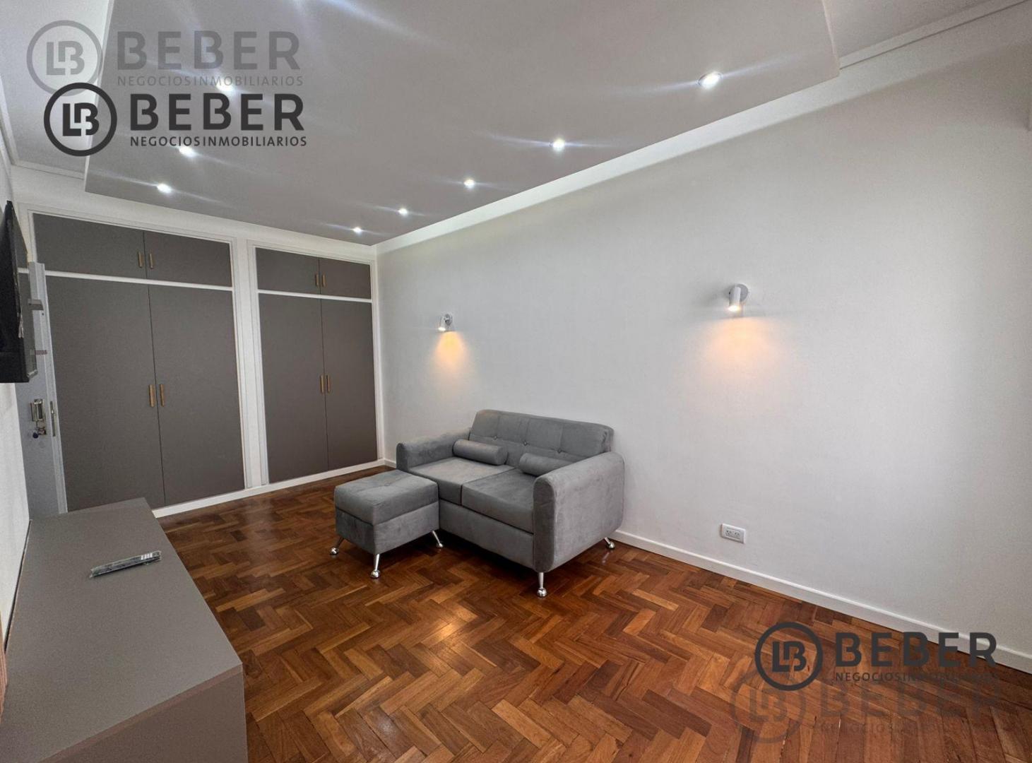 Foto de Venta departamento 2 ambientes, reciclado Centro Mar del Plata, imagen 1