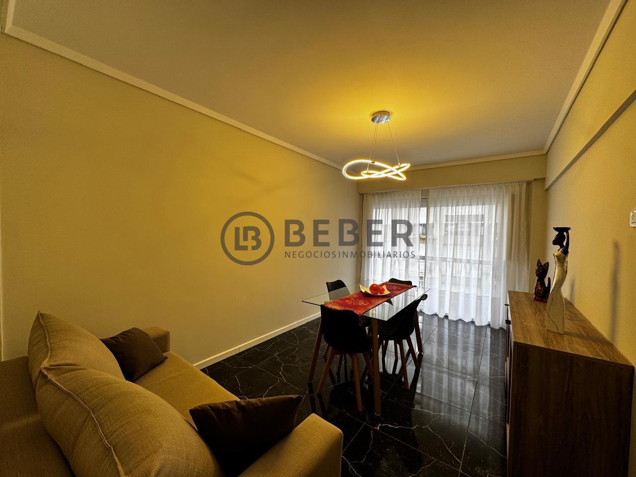 Foto de Venta departamento 2 ambientes a la calle con balcón saliente, Zona, imagen 3