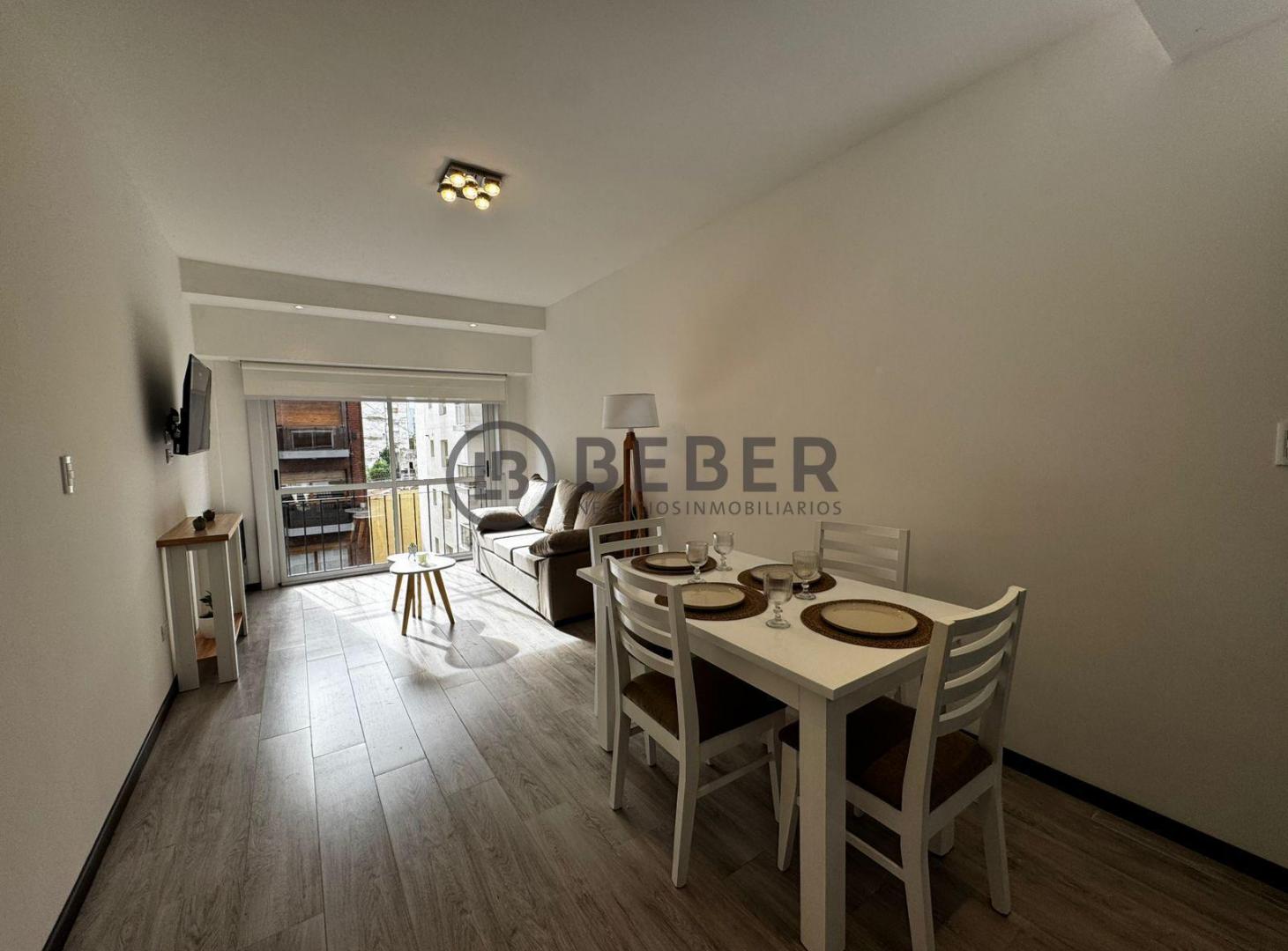 Foto de Venta departamento 3 ambientes a la calle, zona Centro Mar del Plata, imagen 1