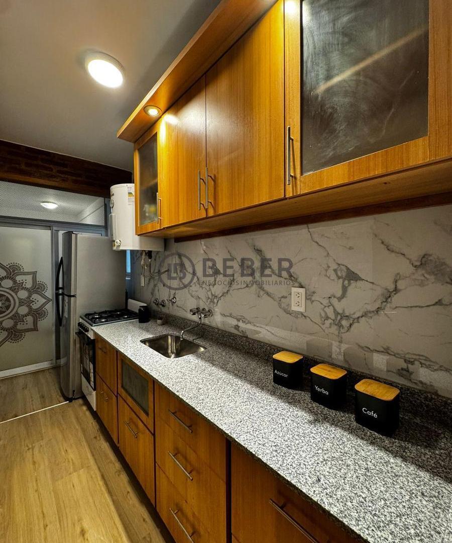 Foto de Venta departamento 2 ambientes con dependencia, zona Plaza Colón, imagen 2