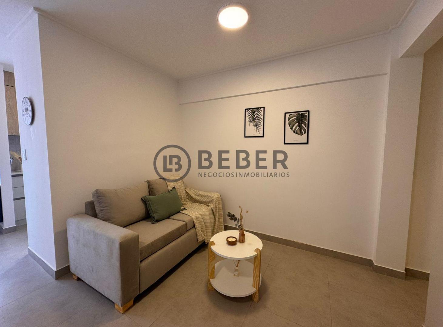 Foto de Venta departamento 2 ambientes a la calle reciclado Centro, Mar del, imagen 1