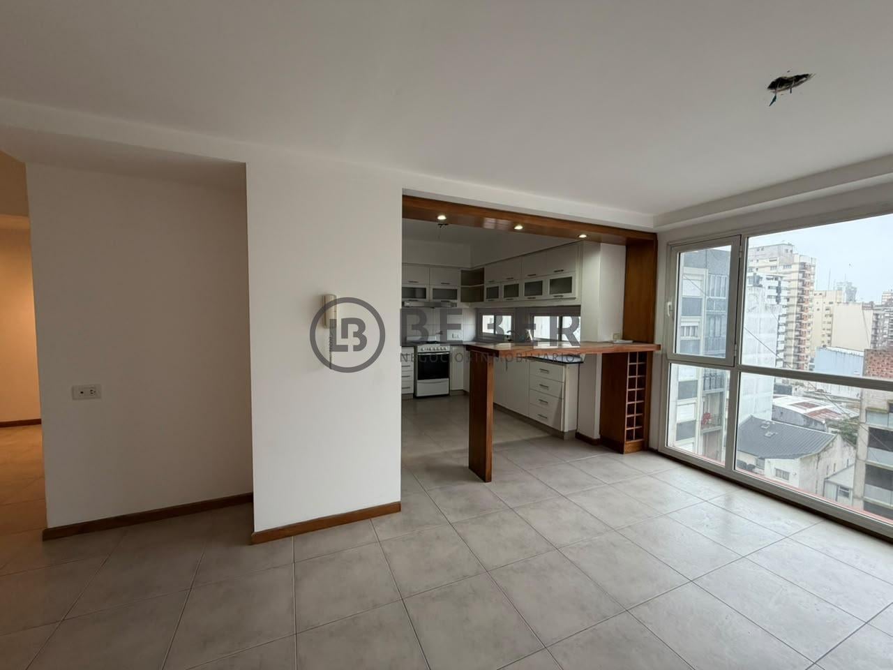 Foto de En venta tres ambientes al contrafrente, Plaza Mitre, imagen 4