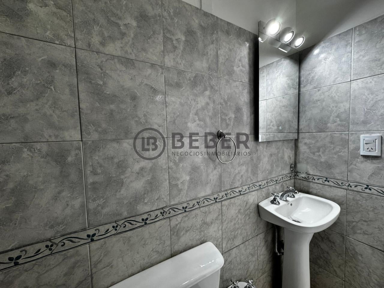 Foto de Venta ambiente al lateral, Centro, imagen 3