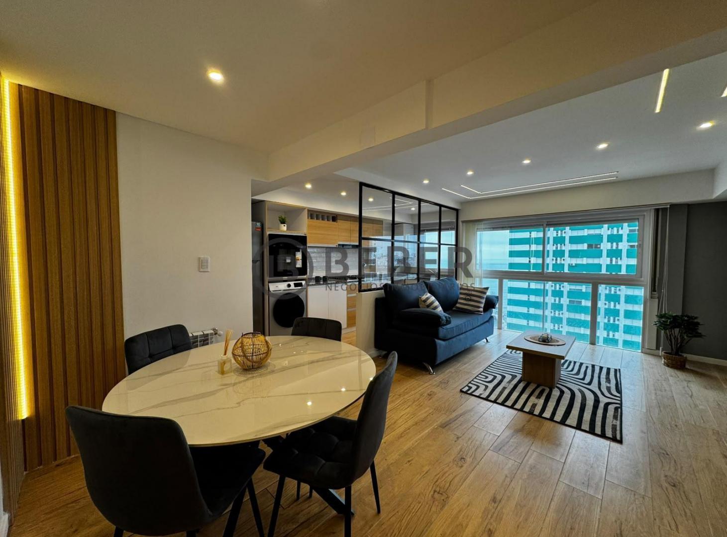 Foto de Venta tres ambientes con cochera, balcon y vista al mar. Punta Iglesia, imagen 3