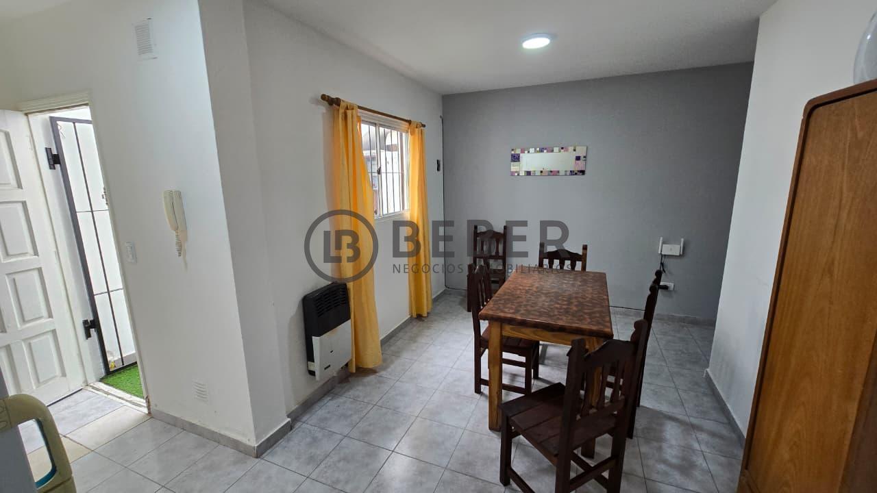 Foto de En venta PH de dos ambientes al contrafrente, Don Bosco, imagen 1