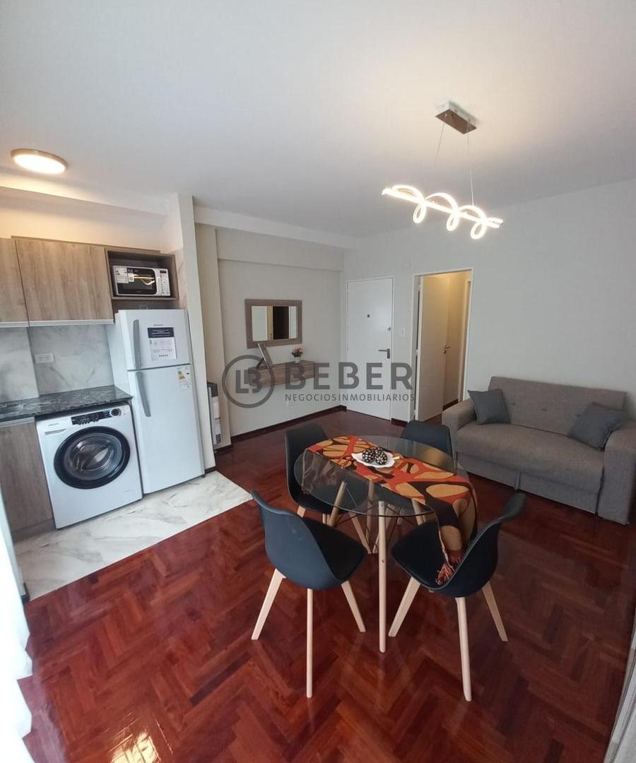 Foto de En venta dos ambientes al frente con balcon, Centro, imagen 1