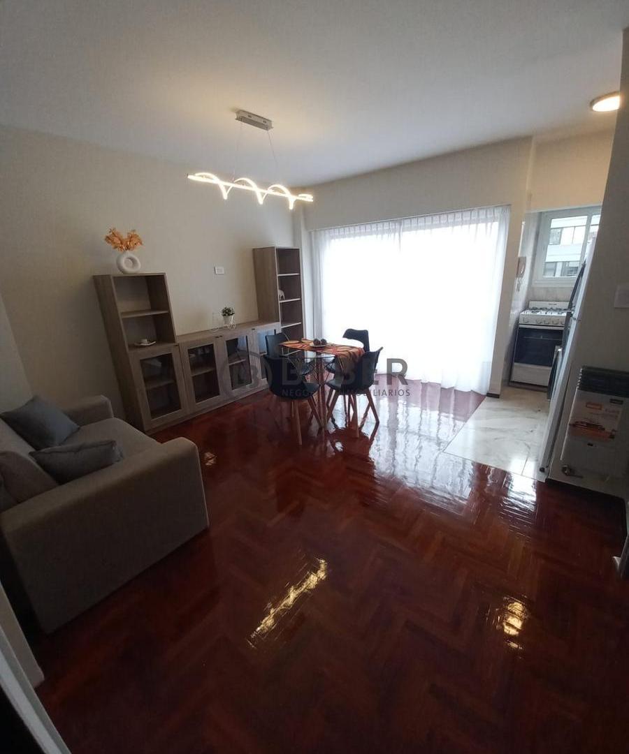 Foto de En venta dos ambientes al frente con balcon, Centro, imagen 2