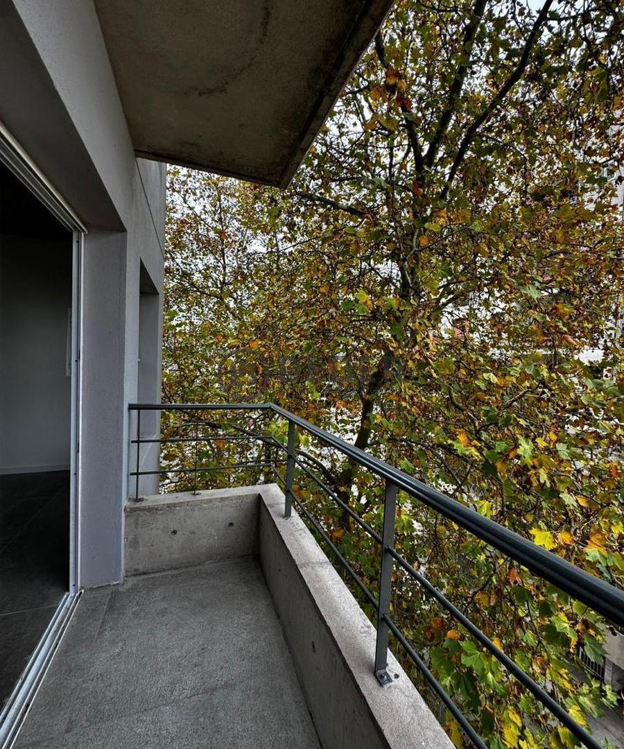 Foto de En venta dos ambientes con balcón a estrenar, La Perla, imagen 3