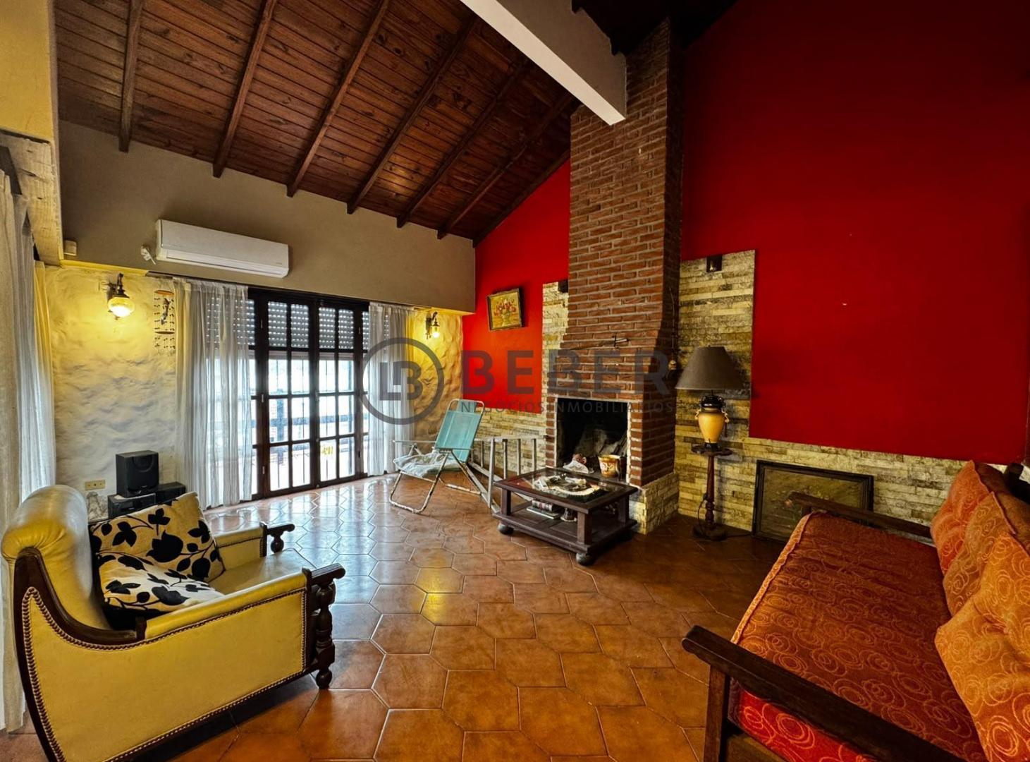 Foto de En venta casa de dos plantas, Chauvin, imagen 1