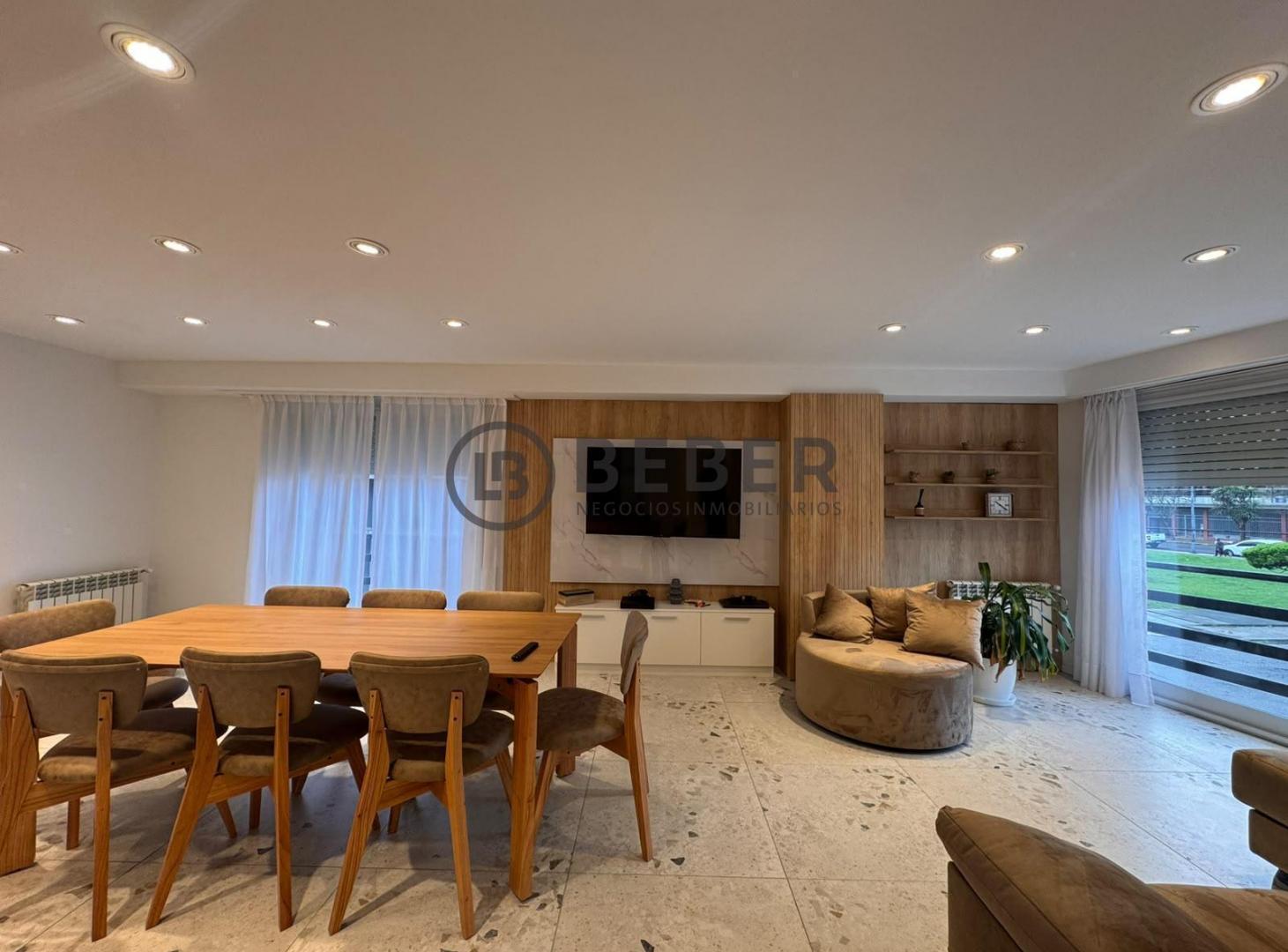 Foto de En venta departamento de cuatro abientes con balcon y patio, Punta, imagen 5