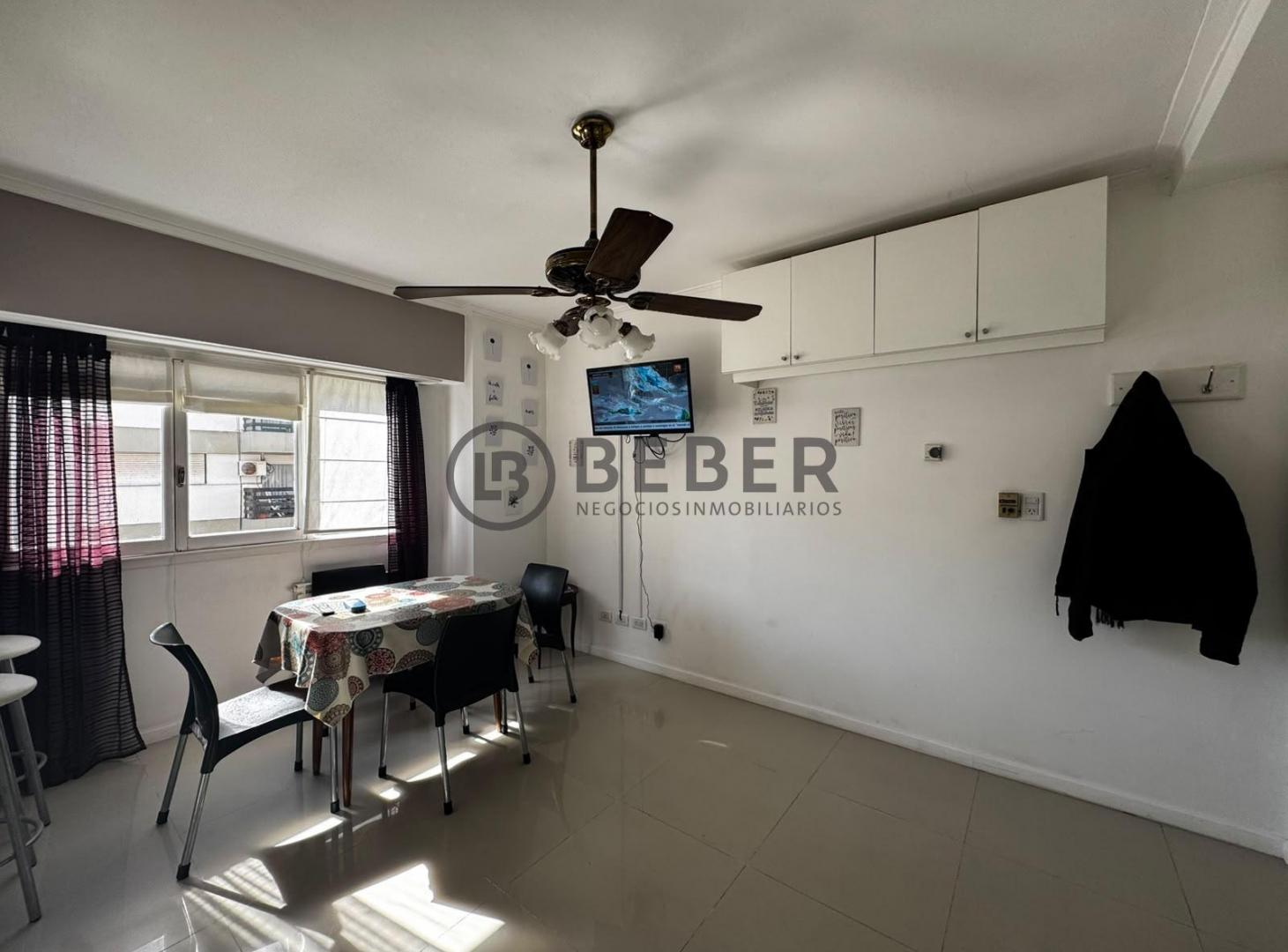 Foto de En venta ambiente al frente, Plaza Mitre, imagen 2