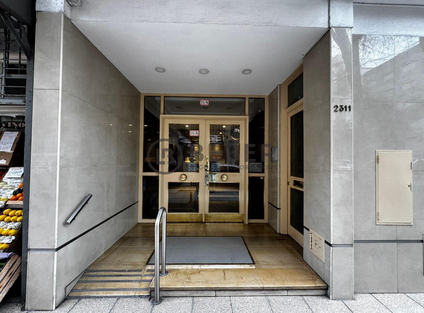 Foto de En venta tres ambientes con dependencia, Plaza Colon, imagen 2
