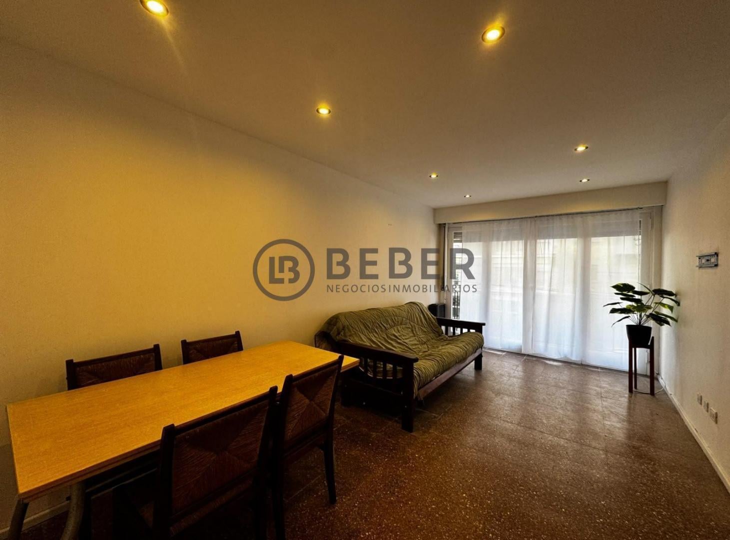 Foto de En venta dos ambientes al frente con balcon saliente, Terminal Vieja, imagen 3