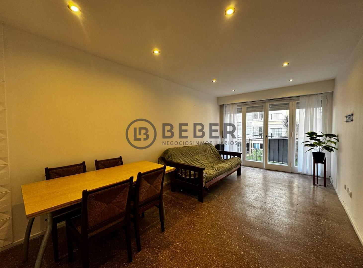 Foto de En venta dos ambientes al frente con balcon saliente, Terminal Vieja, imagen 1