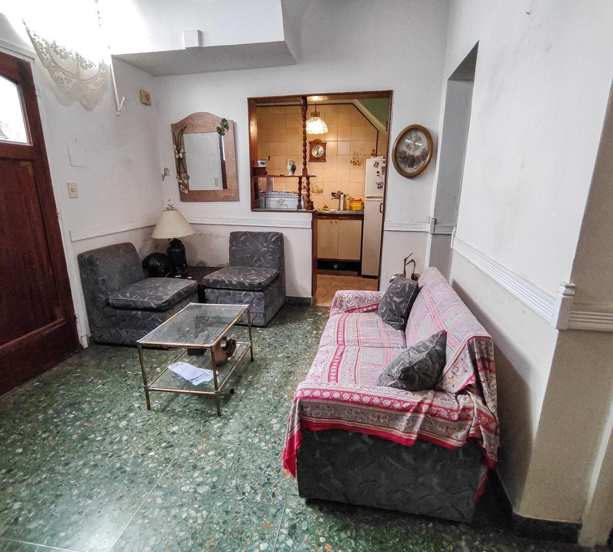Coghlan. Venta PH con Terraza Propia por Escritura! 3