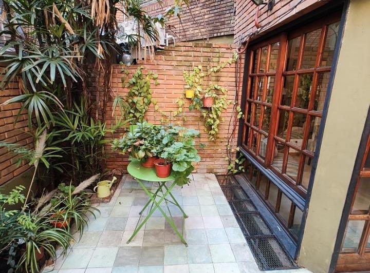 Apto crédito! Triplex de 3 dorm con depcia. Patio y terraza. 5