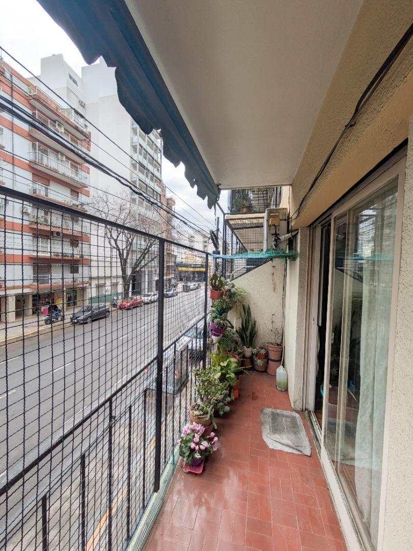 Foto de Departamento 3 ambientes en venta en Villa Urquiza. Luminoso, imagen 2