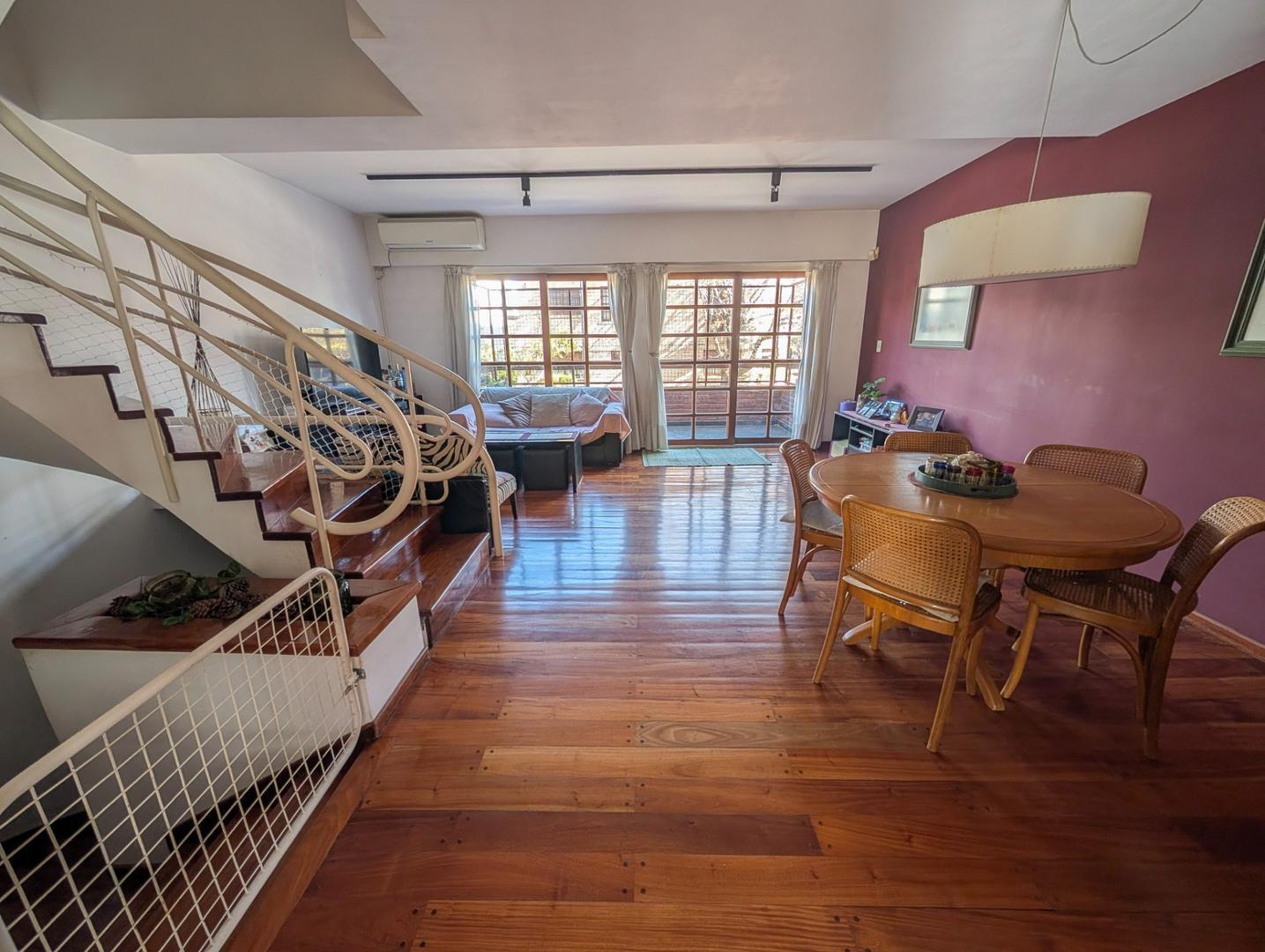 Foto de Excelente Triplex Sin Expensas | Cochera, Parrilla y Suite, imagen 1
