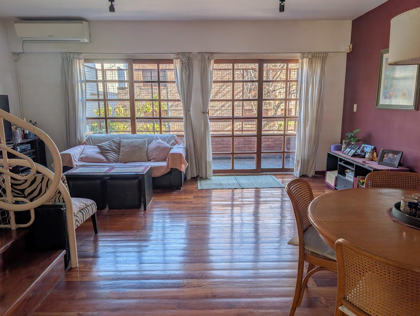 Foto de Excelente Triplex Sin Expensas | Cochera, Parrilla y Suite, imagen 3