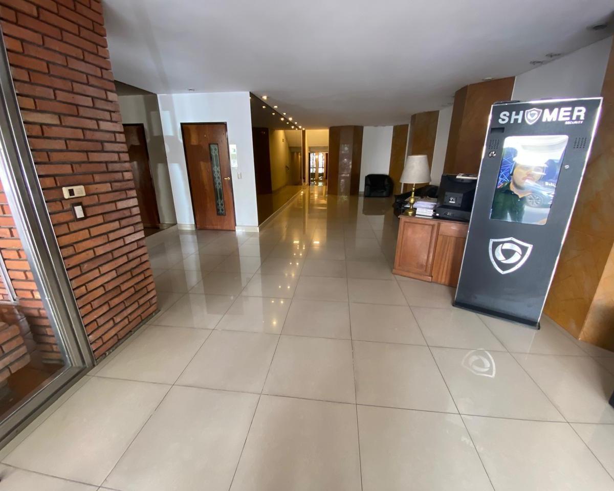 Semipiso Al Frente - 3 Dorm. Mas Dependencia y Cochera 4