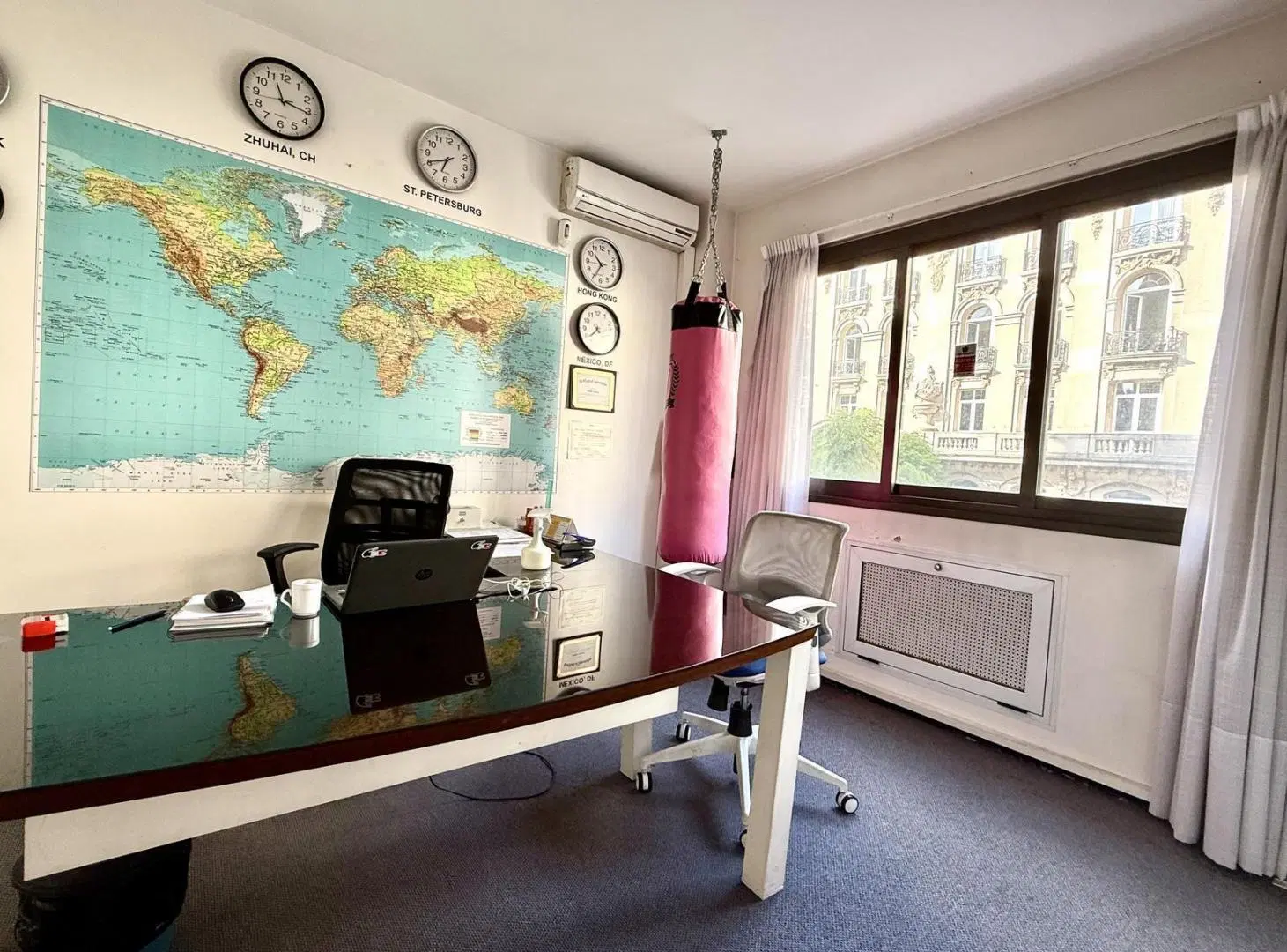 MUY LINDA OFICINA MONOAMBIENTE DIVISIBLE EN VENTA EN MONSERRAT, CIUDAD DE BUENOS AIRES 4