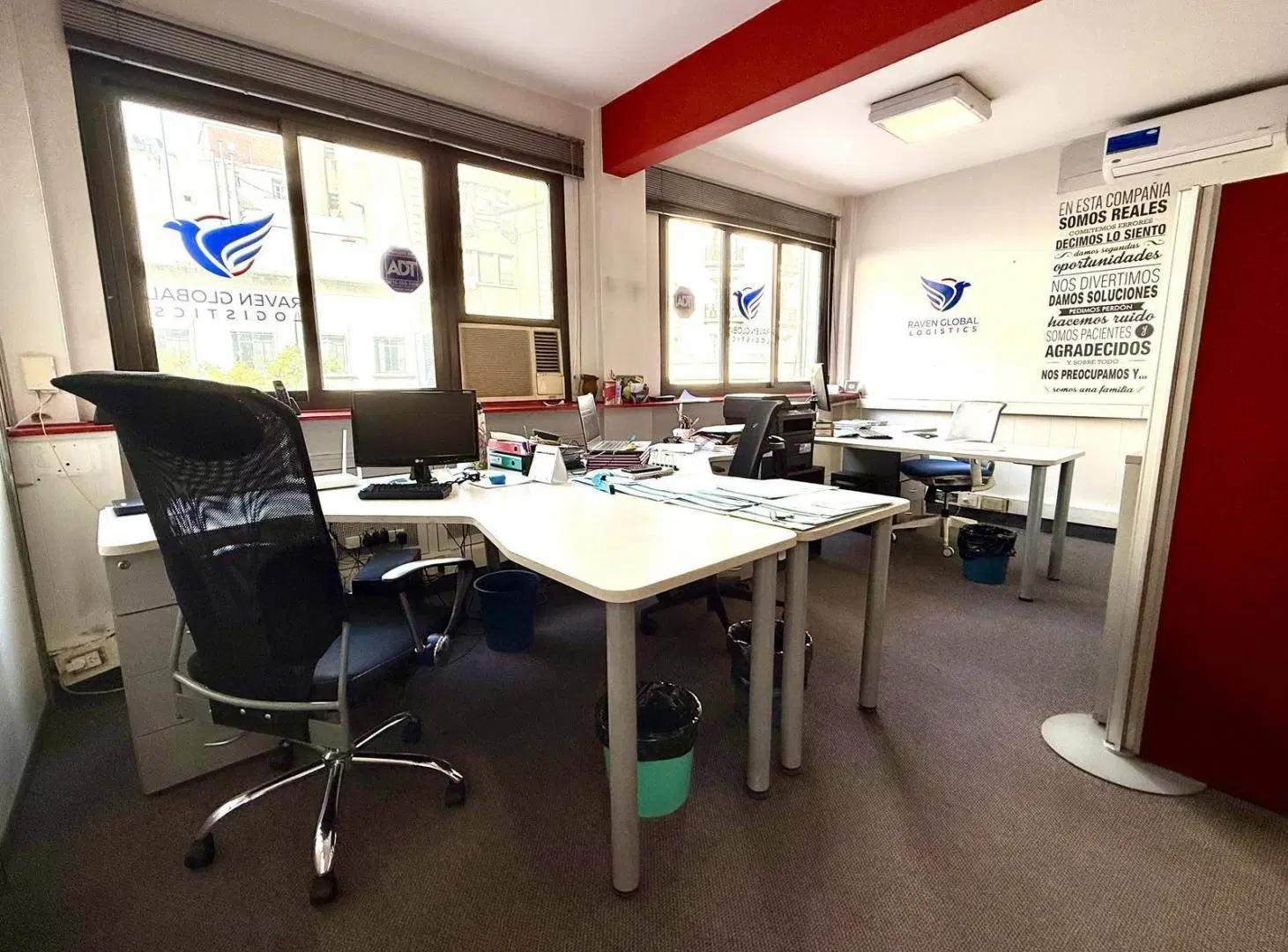 MUY LINDA OFICINA MONOAMBIENTE DIVISIBLE EN VENTA EN MONSERRAT, CIUDAD DE BUENOS AIRES 2